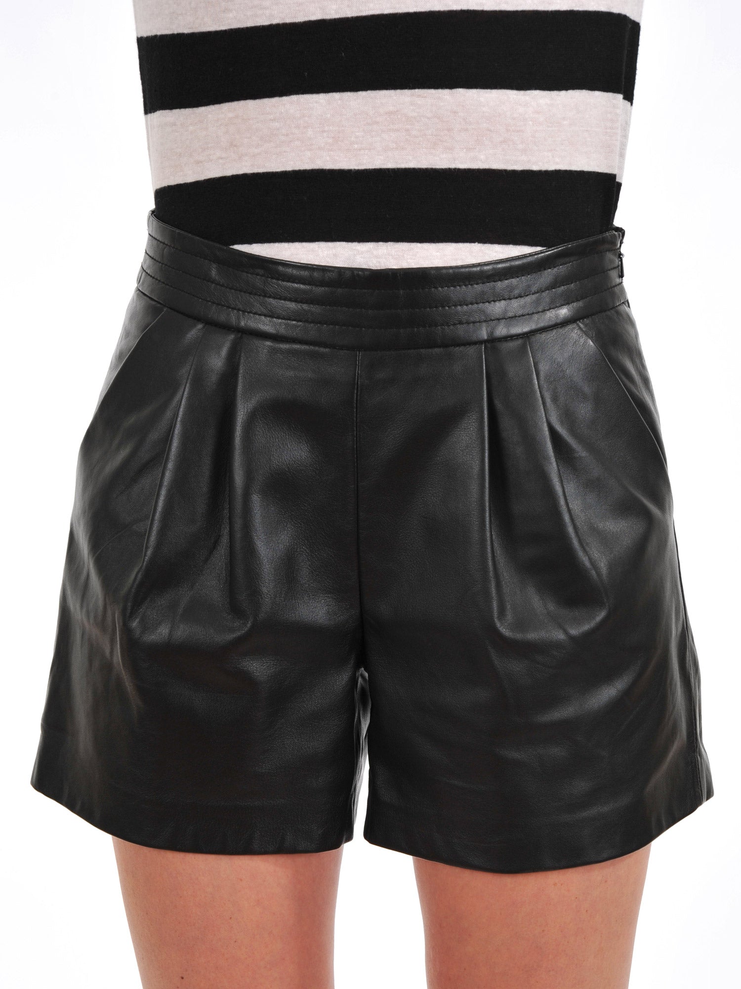 Women's Sleek Design Genuine Leather Shorts WH01