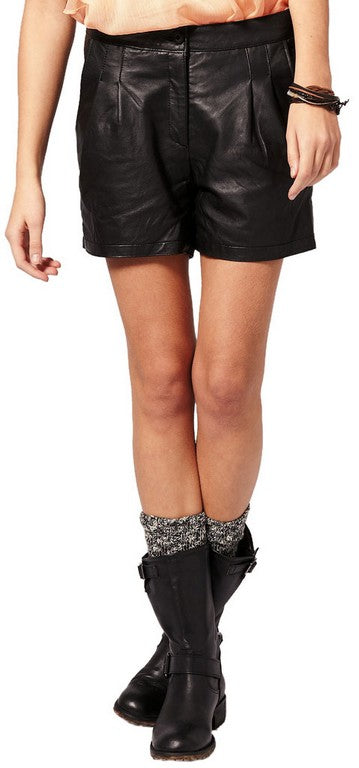 Women's Trendy Leather Shorts with Functional Pockets WH05